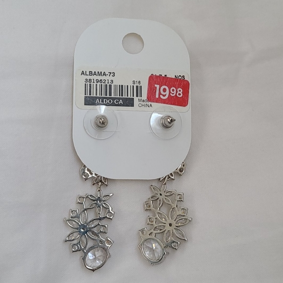 Women earring - Picture 2 of 2